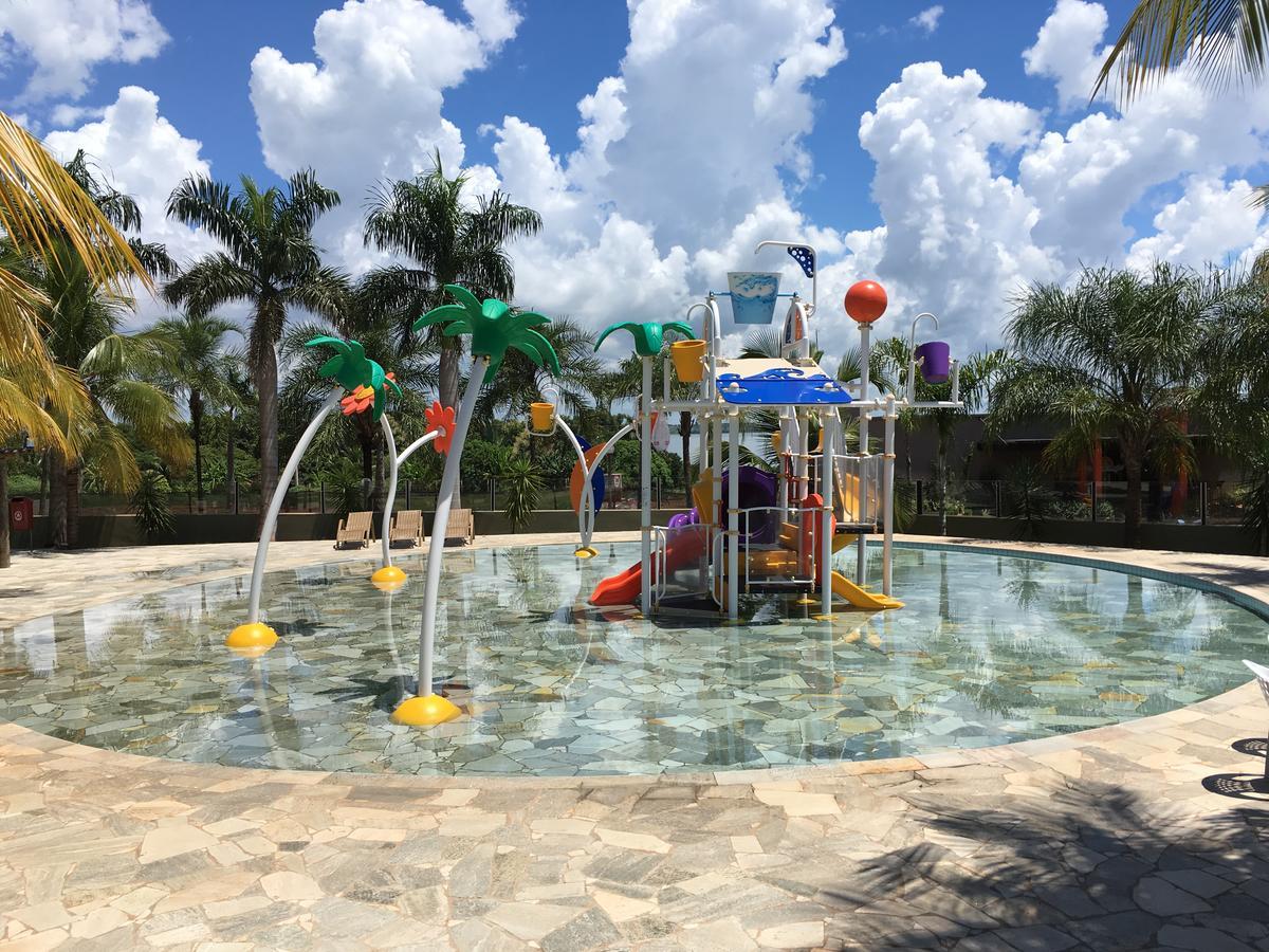 Grandes Lagos Resorts e Parque Aquático Santa Clara d'Oeste Esterno foto